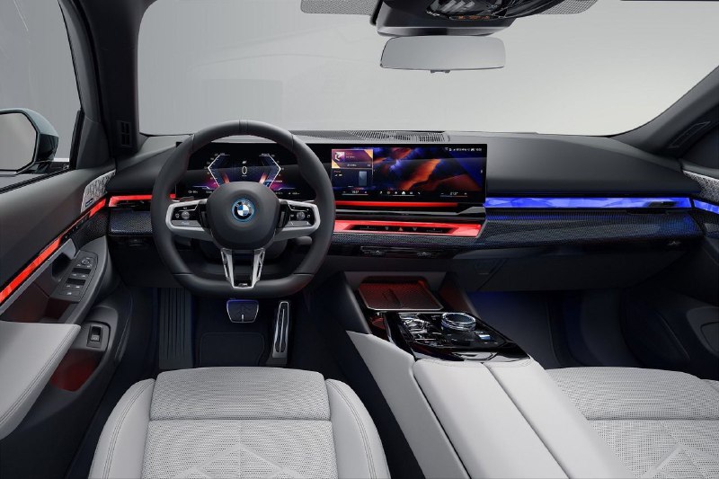Представили новый универсал BMW 5 серии 8