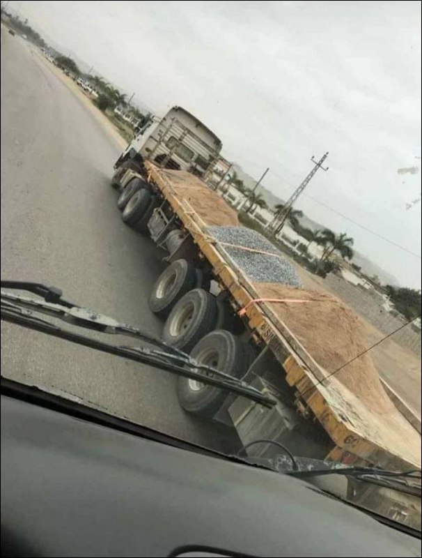 تلگرامخونه: بعضیا با منطق واقعیت زندگی میکنن، بعضیا هم با «انشاءالله چیزی نمیشه». 😐🍁تلگرامخونه🍁 @TelgeramKhone