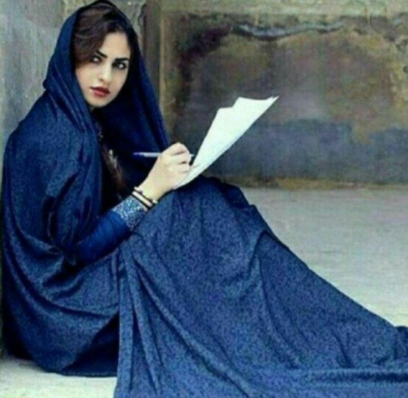 کانال گلستان شعر📕وآهنگ🎧: ای قلم از حسرت تقدیر واز هجران بگو خسته از هجران شدم از شوق یک زندان بگو سوز دارد این دلم گویی به تنگ آمد ولی بیخیال از