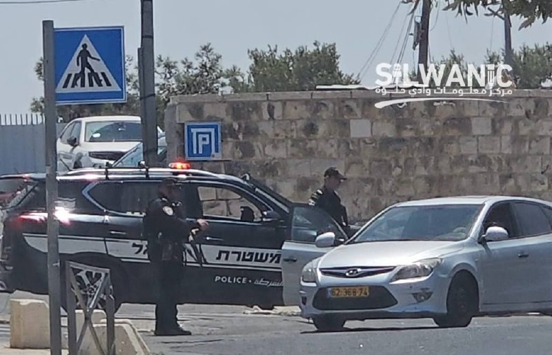 شرطة الاحتلال تنصب حاجز مخالفات في سلوان