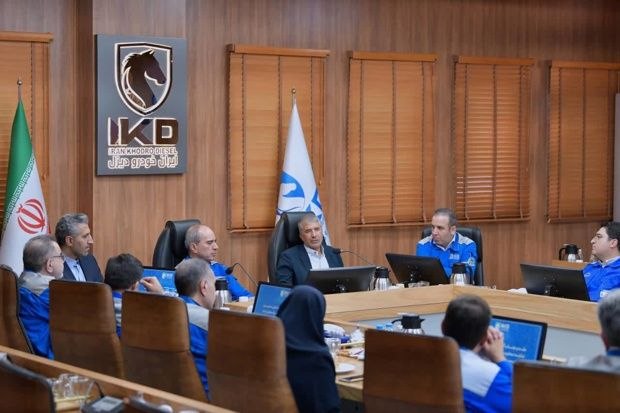 اخبار خودرو | ایران کارز نیوز | IranCarsNews: ✅ برنامه افزایش ۲۰ درصدی تولید ایران‌خودرو دیزلیوسف الهی شکیب، مدیرعامل ایران‌خودرو دیزل، با اشاره به برنامه‌های این شرک