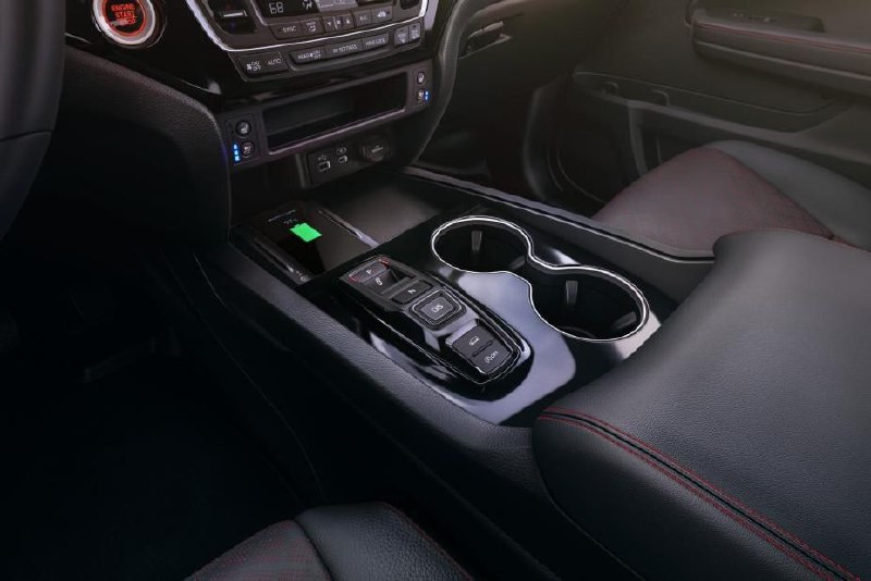 Honda представила обновленный кроссовер Passport 7