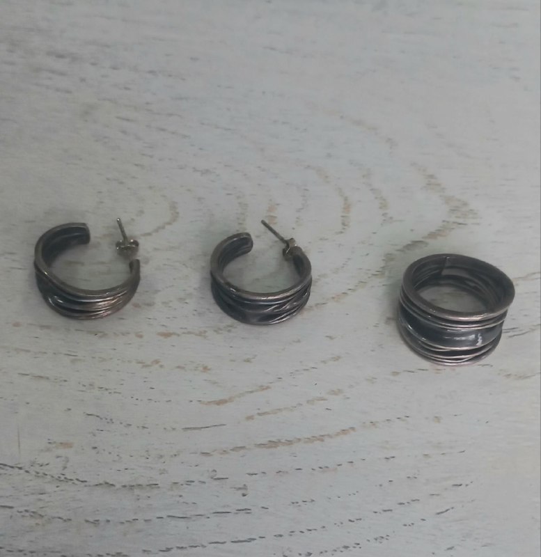 Кольцо и серьги, серебро, 50 лари за все