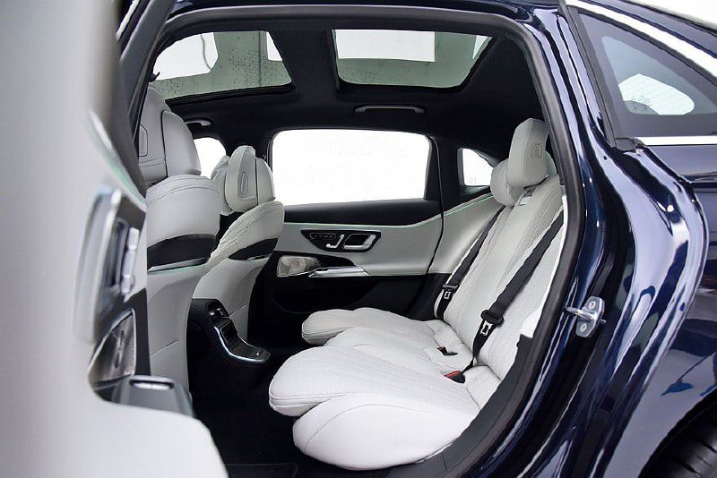 Новый Mercedes-Benz E-Class получил удлиненную версию 7