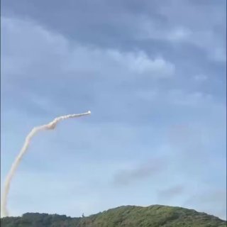 צפו: שיגור הלוויין המקומי הראשון של טייוואן נכשל בטיסת המבחן הבכורה שלו, וסטה פנימה לכיוון הרים במקום החוצה…