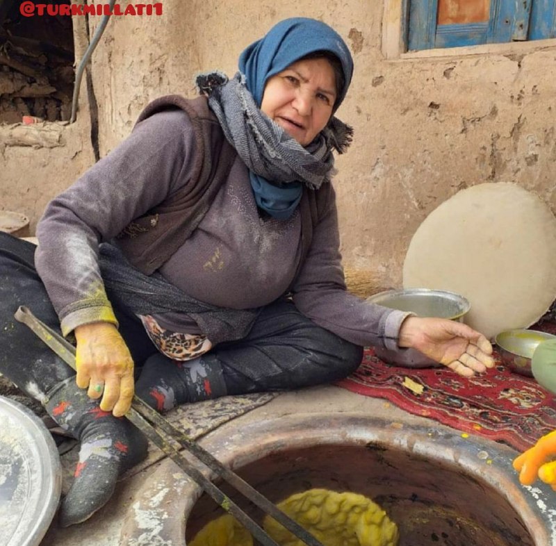 یئکن سسی کانالی ) yekənsasi: ❤️آنا❤️ائو ائشیگیم قوربان اولسون آناماچاغیر منی، دئییم سنه، های جانادردین بلان دَیسین منیم جانیماگؤزلرینده یاشا دؤنوم ،
