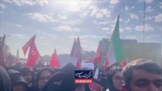 🎦 השביל המוביל לכיכר האימאם חוסיין - טקס הלוויה של גופתו הקדושה של מנהיג האומה שנהרג