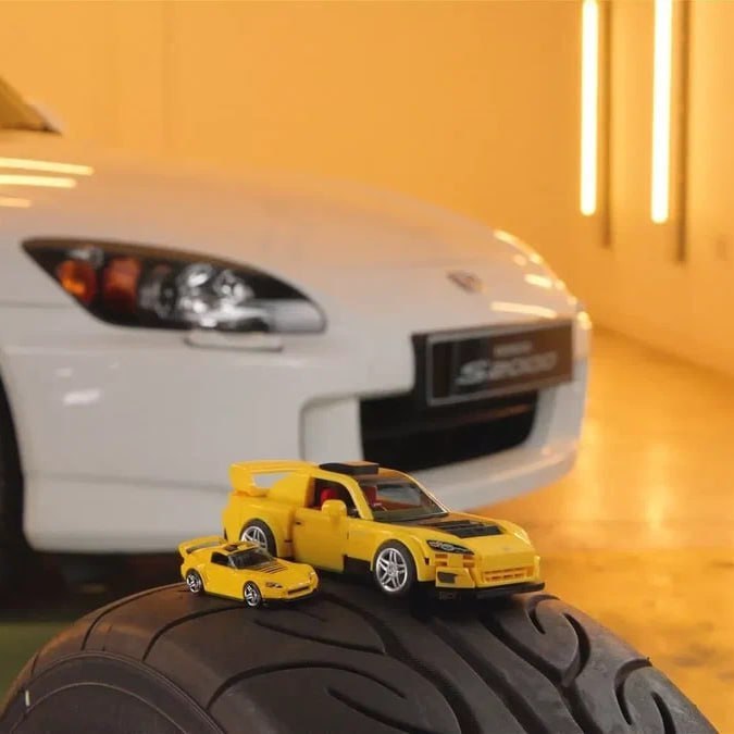 Mattel выпустил конструкторы с Honda Civic и Honda S2000 — это недорогие наборы с комплектами наклее 4