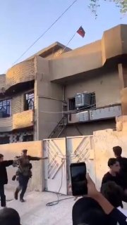🇺🇸 Left-wing and Antifa counter-protesters disrupted a free speech and anti-Islam rally at Precious Blood Catholic Church in Los Angeles on August 23, chasing organizer Eoin Richard into a nearby Starbucks, where he was assaulted and covered in paint.Follow main channel -> LiveLeak Follow private channel -> LiveLeak Private