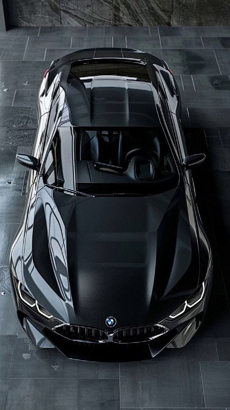 В Госдуме сравнили Lada Aura с BMW. Депутат Нилов, ранее ездивший на BMW, заявил, что уже месяц пере