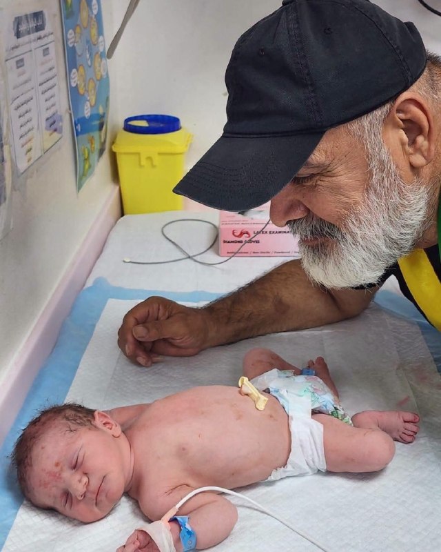 כחודש לאחר מות אביו נולד התינוק מוסטפא כמאל. הוא נקרא על שם אביו. הוא נכדם של השחקנית המכובדת ופאא שררה ואל…