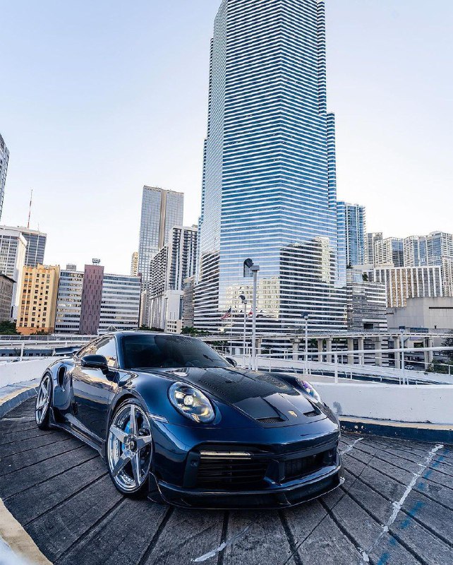 Porsche 992 Turbo S 1