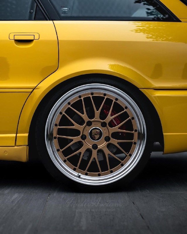 1995 Audi RS2 Avant 3