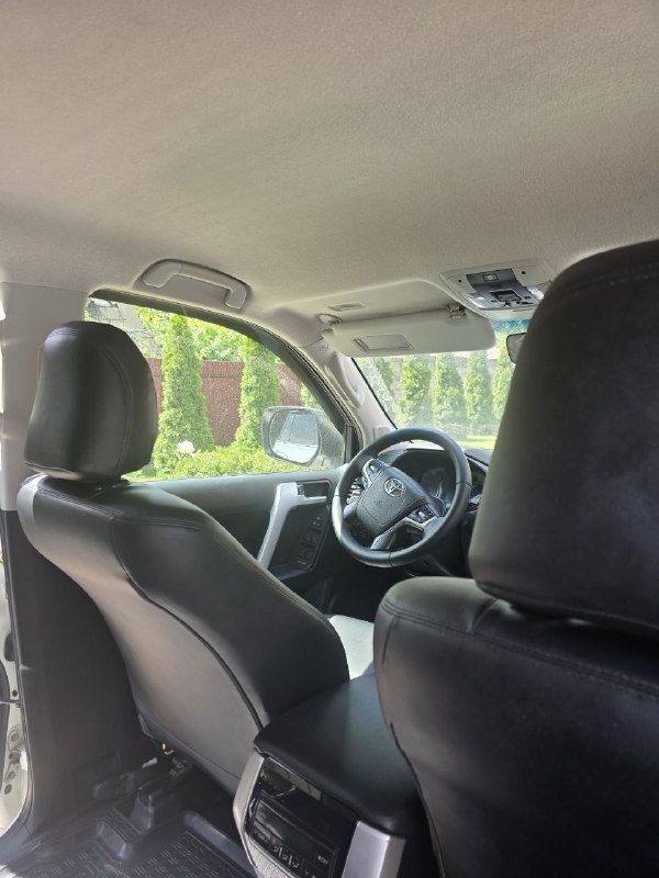 Продам автомобиль toyota land cruiser prado.
4.500.000 Р
Пробег, км: 160 000
Количество дверей: 5
Поколение: 150 рестайлинг 2 (2017—2026)
Тип двигателя: дизель
Привод: полный
Мощность, л. С. : 177
Модификация: 2.8 d-4d at (177 л. С. )
Комплектация: prestige
Руль: левый
Цвет: белый
Тип автомобиля: с пробегом
Состояние: не битый
Птс: оригинал
Владельцев по птс: 2
Обмен: возможен
Дополнительные опции
Усилитель руля: гидравлический
Управление климатом: климат-контроль однозонный
Салон: кожа, кожаный руль, обогрев всех сидений, зеркал и руля.
Автомобиль в отличном состоянии, обслуживание для себя, покрытие керамика, третий автомобиль в семье, детали по телефону+79493718176 - фотография - 5