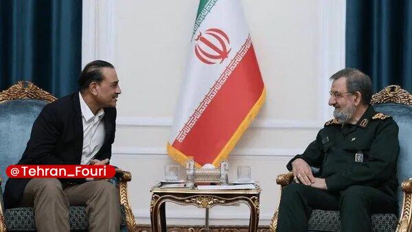 تهران فوری 🏙: ادعای العربیه درباره انتقال پیشنهاد آمریکا به تهران توسط فرمانده ارتش پاکستان🔹فرمانده ارتش پاکستان در سفر به تهران، پیشن