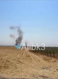 ערימות עשן עולות מארביל כתוצאה מפיצוצי מזל"ט