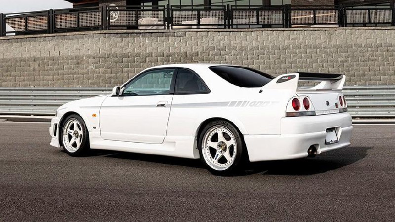Редкий Skyline GT-R выставили на аукцион за $1,1 млн 2