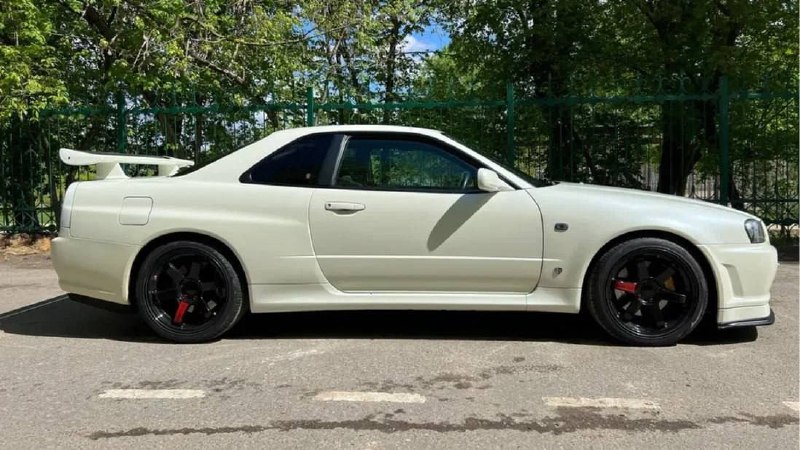 Редчайший Nissan Skyline R34 продают в Москве за 60 МИЛЛИОНОВ рублей. 3