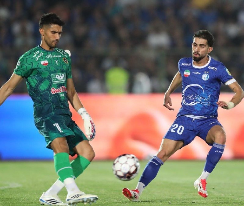 ⭐️ استقلال ⭐️: حسینی تو کریر خودش هیچوقت نتونسته مقابل استقلال و پرسپولیس برنده باشه🔵 ➫ @Esteqhlal 🌟🌟