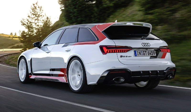 Audi представила самый быстрый универсал в мире 3