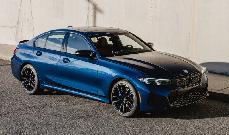 BMW 3 Series празднует 50 лет спецверсией