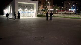 На встречу с одиноким волком Поднебесным не пришло ни одной совершеннолетней Красной Шапочки. А точнее — вообще никто не пришёл.Алексей такой исход предвидел, но всё равно расстроился: конфеты куплены, фанаток нет. По классике виноватым назначил жестокий "
