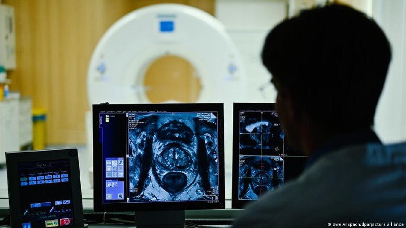 Молодые люди все чаще болеют раком, выяснили немецкие ученые. Возможная причина: они стали быстрее стареть Долгое время рак считался заболеванием людей пожилого возраста, но в последнее время он начал "молодеть". Немецкий центр исследования рака (DKFZ) соо