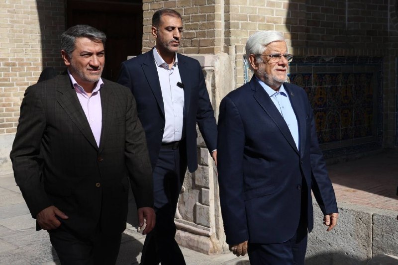 The presence of the First Vice President at the commemoration ceremony of the late Ayatollah Shebiri Zanjani at the high school killed by Mothri