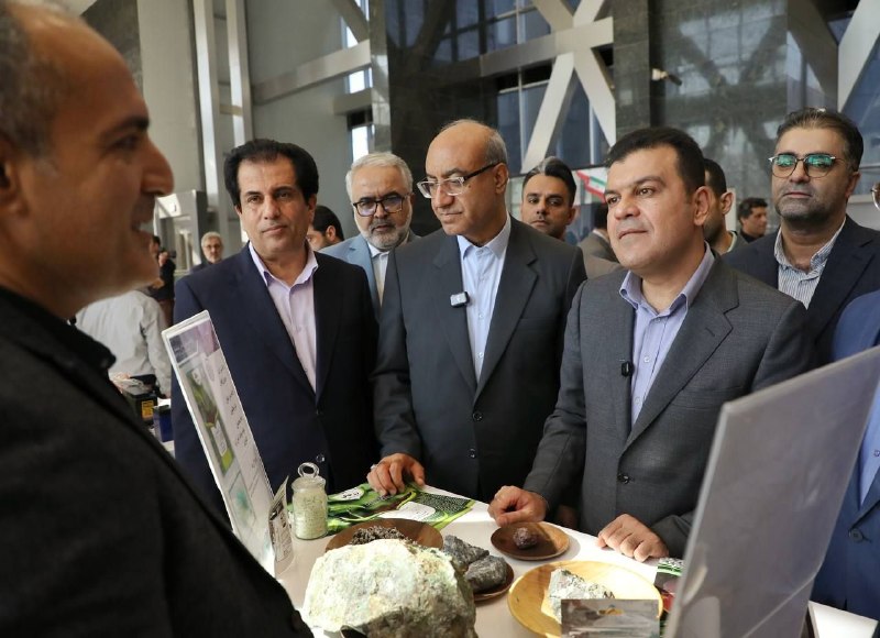 روزنامه فرهیختگان: 🔴از ظرفیت‌های علمی تا حکمرانی نوین؛ مأموریت معاون علمی در کرمانشاه⭕ معاون علمی، فناوری و اقتصاد دانش‌بنیان رئیس‌جمهور در