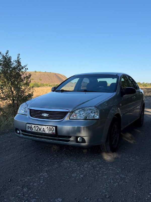Продам chevrolet лачети 1.6, 2005 г.
С пробегом 363000 км.
У автомобиля за всё время было 2 хозяина. Местный, не пригон.
Состояние хорошее, вложений не требует.
Газ-пропан вписан, два комплекта колес на дисках.
Комплектация средняя, механика, кондиционер (заправлен, работает), передние стеклоподъемники с центральным замком.
Был произведен ремонт : замена порогов, антикор, покраска, замена световых приборов на современные (лед).
Компрессор кондиционер, радиатор, грм, тормозная система в круг, амортизаторы, рулевая рейка, тяги, наконечники, шаровые, подшипники ступичные, колодки вкруг, тормозные диски.
Цена 530 000 рублей.
Торг присутствует. Обмен не интересует.
Осмотр г. Енакиево
+7 (949) 417-72-70 (После 21:00 не беспокоить)
📲 Tg: @alina_radchenko09
📞 Звоните: +7(949)4177270 - фотография - 2