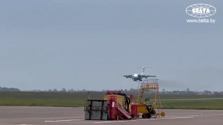 המטוס השלישי ובו תושבי אולשקי הכבושה נחת בגומל