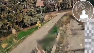 כיוון דרום. כטב"מ FPV הרוסי ביצע תקיפה ישירה על איש שירות של הכוחות המזוינים של אוקראינה אם לשפוט לפי הצילו…