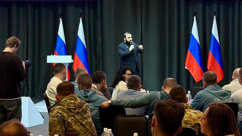 Депутат Хамзаев выделил две квоты на должность помощника депутата Госдумы для ветеранов и участников СВО в Мастерской управления «Сенеж». фото