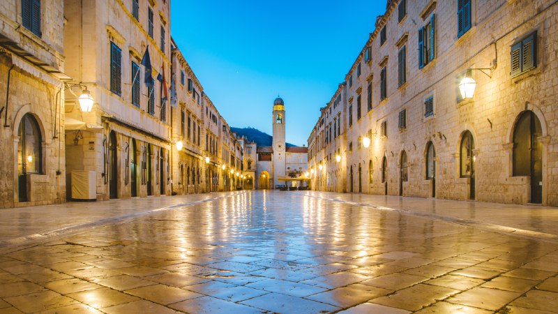 Explore King's LandingOld City of Dubrovnik in Dalmatia, Croatia (© bluejayphoto/Getty Images)