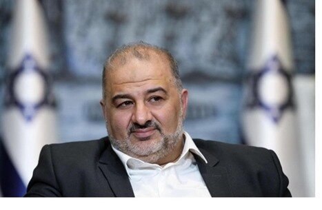 מנצור עבאס: המטרה שלנו היא להדיח את נתניהו לארבע שנים ראש הרשימה הערבית המאוחדת "רעם": אנחנו לא רוצים ממשלה…