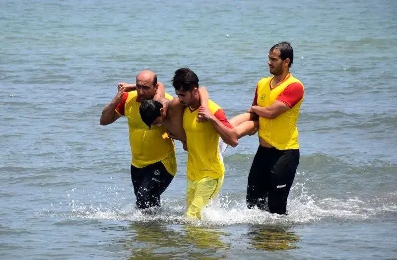 196 בני אדם ניצלו מטביעה במימי החוף של מאזנדראן