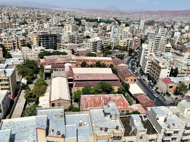 TabrizLinks تبریز لینک: 🔸مجموعه برق لامع در حداقل زمان مرمت و در اختیار شهروندان قرار گیرد یعقوب هوشیار شهردار تبریز در بازدید از مجموعه تاریخی 