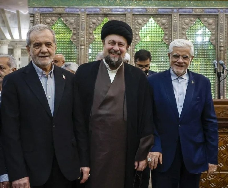 مهمات: سخنان امروز حسن خمینی و پزشکیان در صداوسیما سانسور شدکلمات «تفاهم» و «صلح» در سخنان پزشکیان و سید حسن خمینی در خبر تلویز