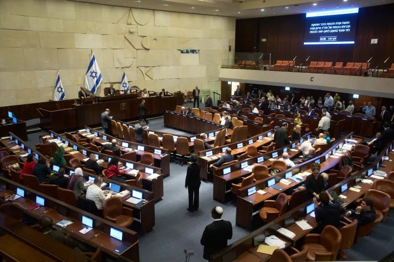 עיתון ישראל היום: אף אחד לא יכול לטעון שניצח בבחירות