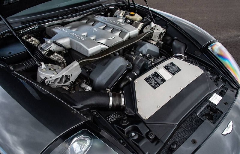 Aston Martin Vanquish S 2005 3