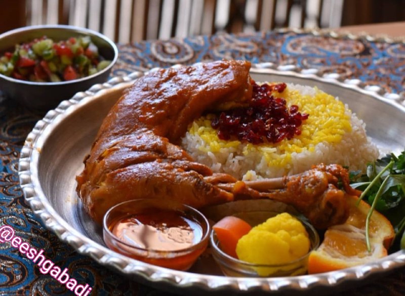 #شعروادب: ┄┅┄┅┄ ❥❤️❥ ┄┅┄┅┄🍃🌸همراهان همیشگی🌸🍃 ✨ظهر تون بخیر✨🔹ناهار تون سرشار از عشق🔸لباتون پُر خنده🔹نفستون گرم🔸سفره تون پُر بركت❤️