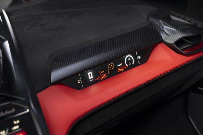 Lamborghini показала самый мощный родстер в своей истории — Fenomeno Roadster на 1080 сил. 6