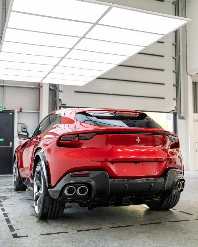 Ferrari Purosangue 7