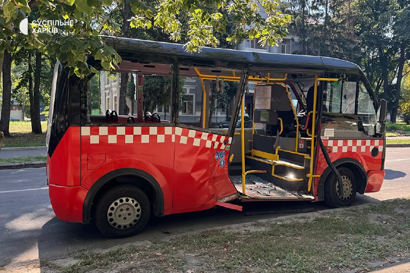 В Харкові сталася ДТП за участю міського автобуса, постраждали понад 10 осіб