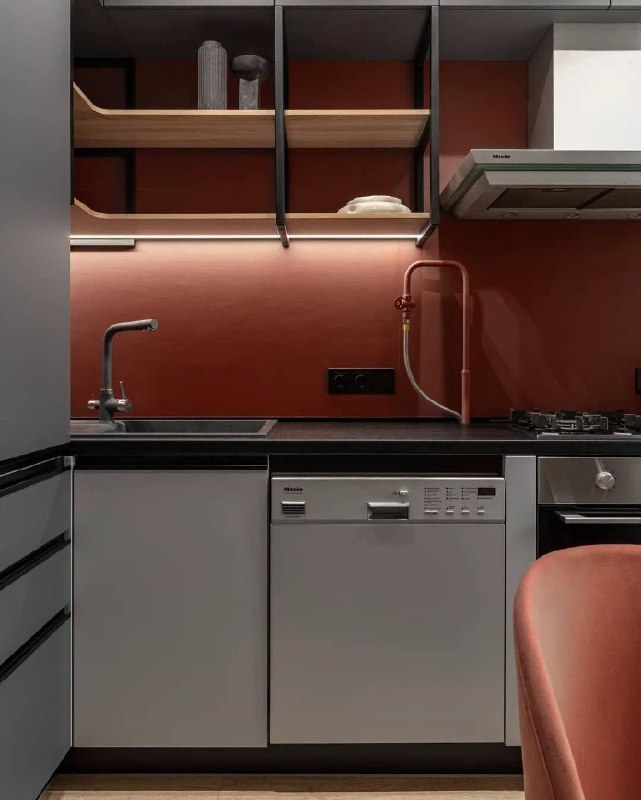 Реализация небольшой кухни в 7 кв.м. Дизайн Jeeva Design - изображение 3 - реализация, небольшой, кухни