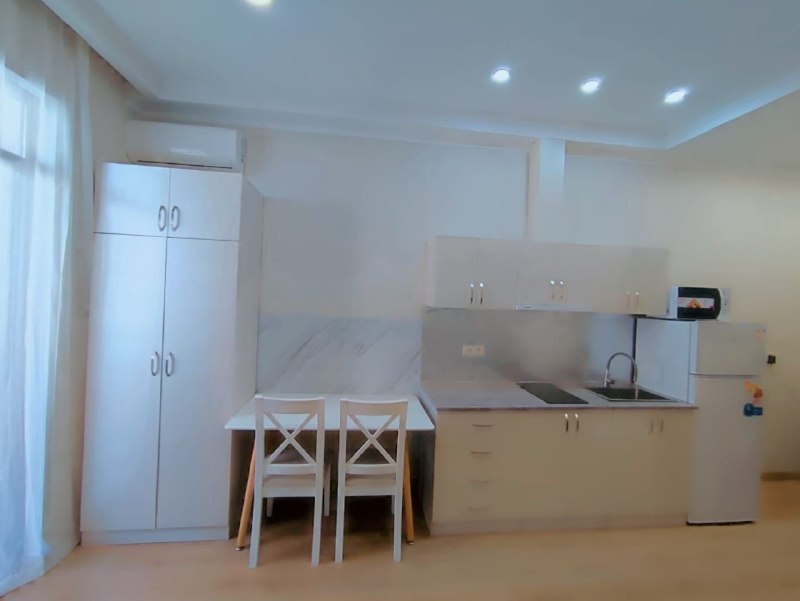 Сдаётся студия по адресу: Багратиони 129 (B блок) — фото 1