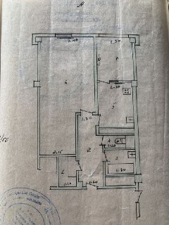 Продам большую 1-переделанную в 2х кв в центре на Дружба Народов