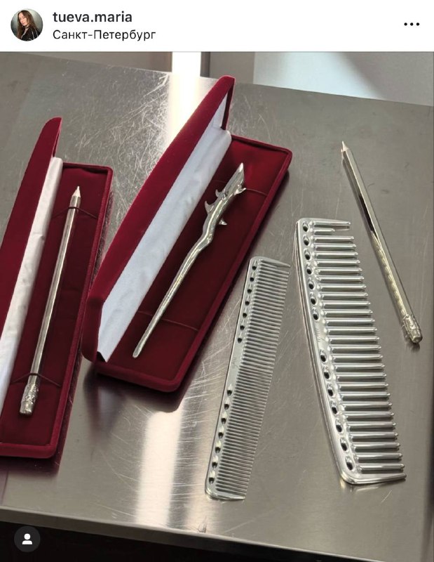 очень красивые заколки у Маши Туевой🥀✏️очень красивые заколки у Маши Туевой🥀✏️