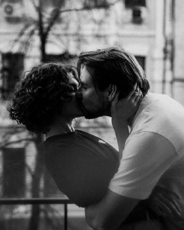 𝔱𝑒𝕏𝐭𝓛𝑜ᵛ𝐄: عشق را بوسه بخیرمیڪند،صبح را سلامِ توسلام دلبر جذاااابم 