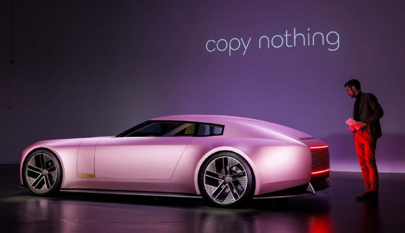 Jaguar внезапно уволил создателя концепта Type 00
...